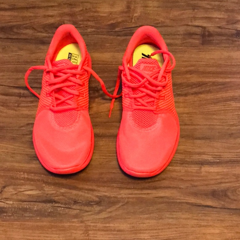 Nike Free RN CMTR Running Shoe